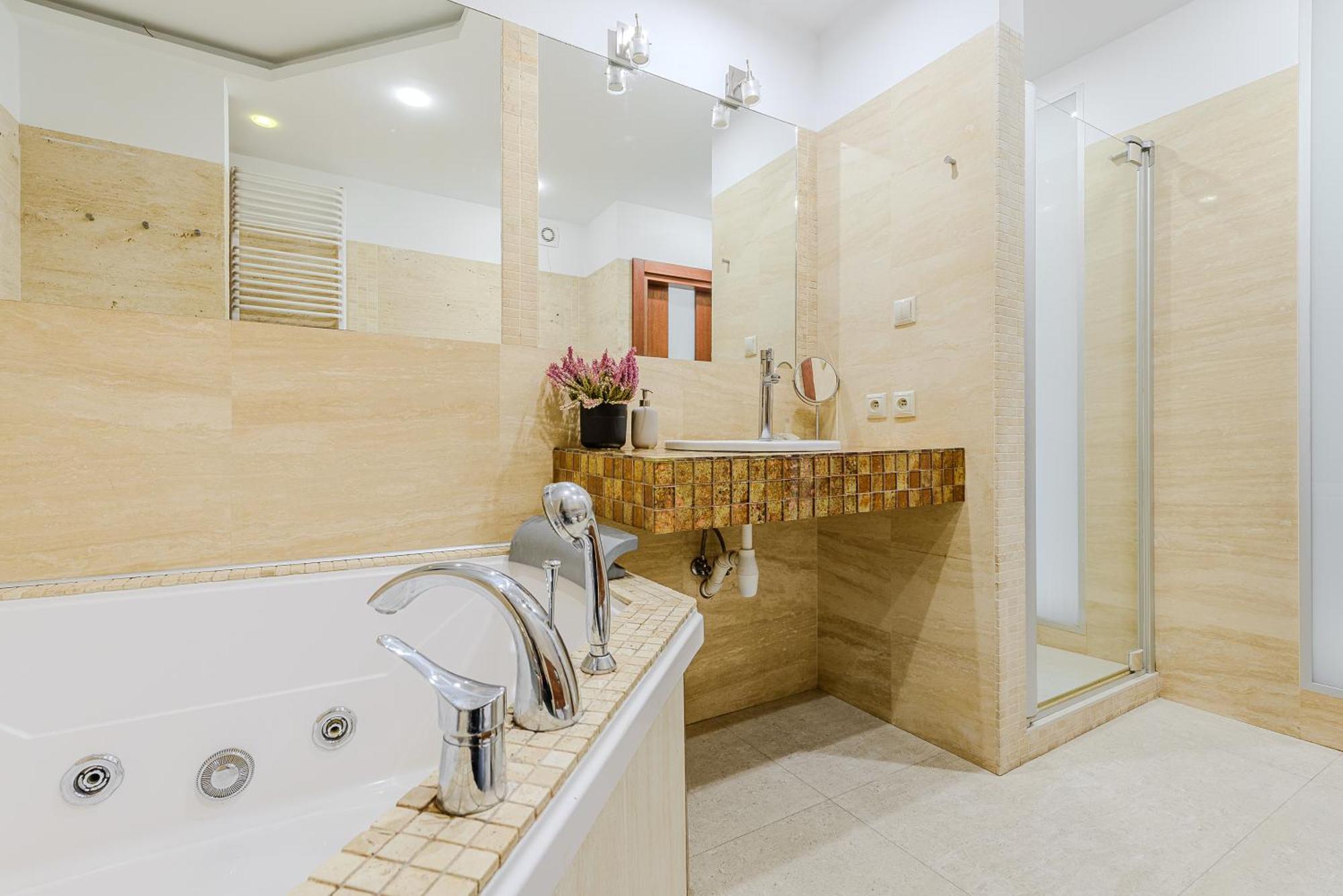 Lumina Luxury Apart With Jaccuzi On Sienkiewicza Street Łódź Dış mekan fotoğraf